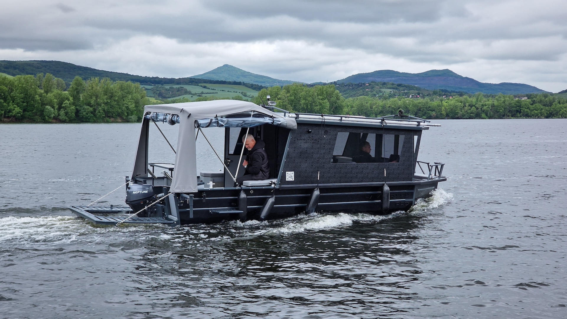 Private & Leisure Boats