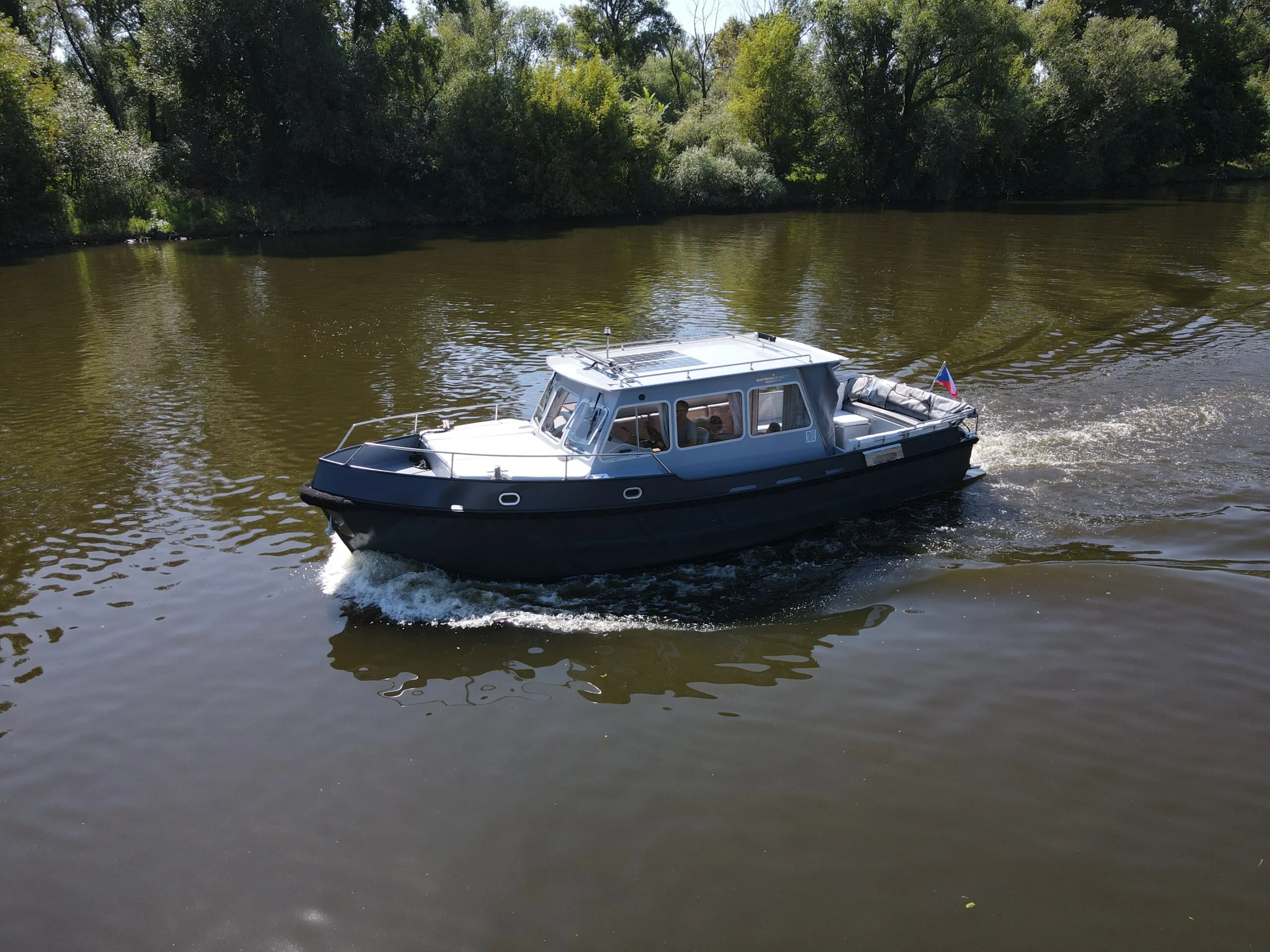 Steel Motor Yacht Jantar 98