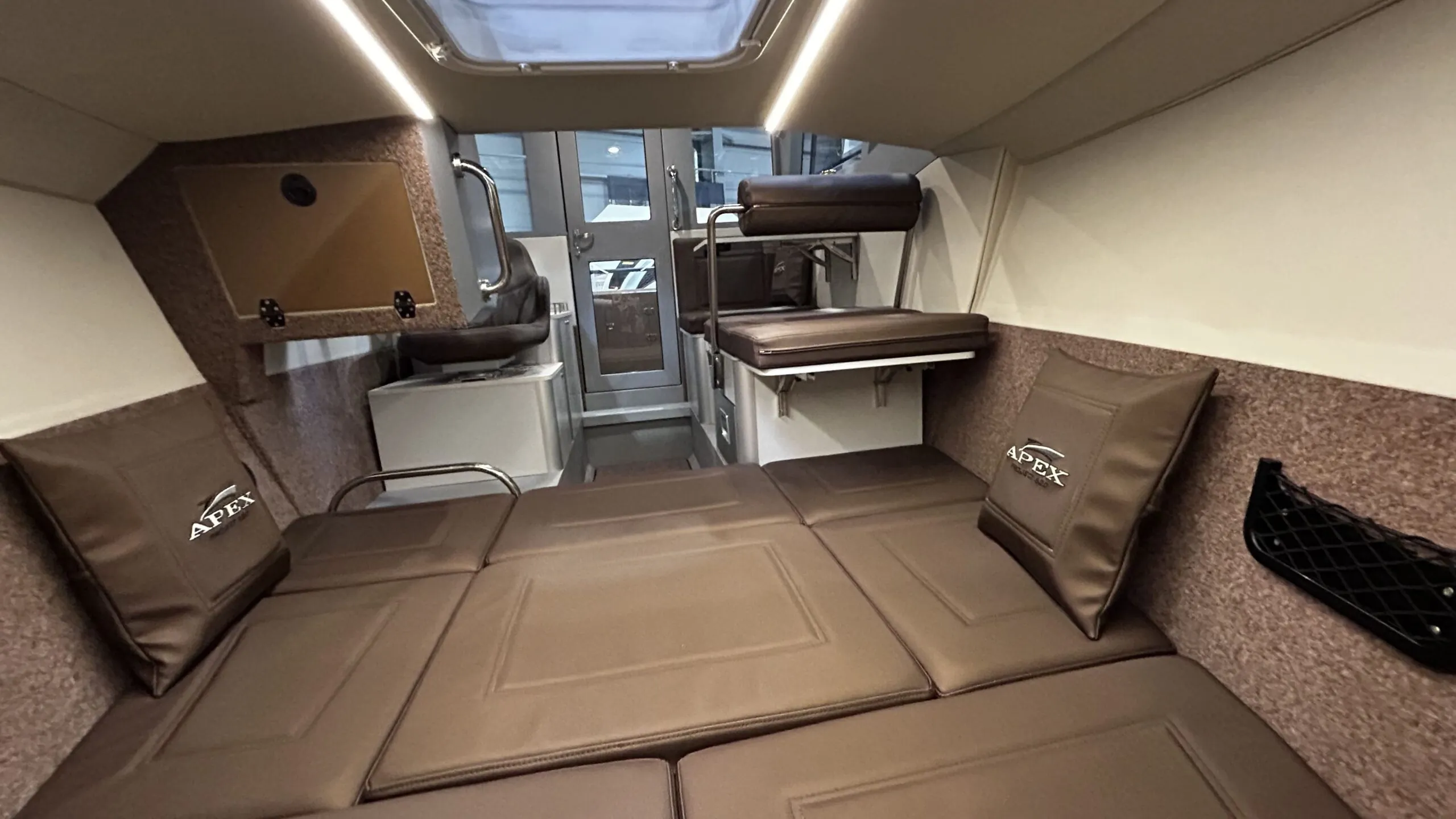 APEX 620 Aluminum Cabin Boat slide