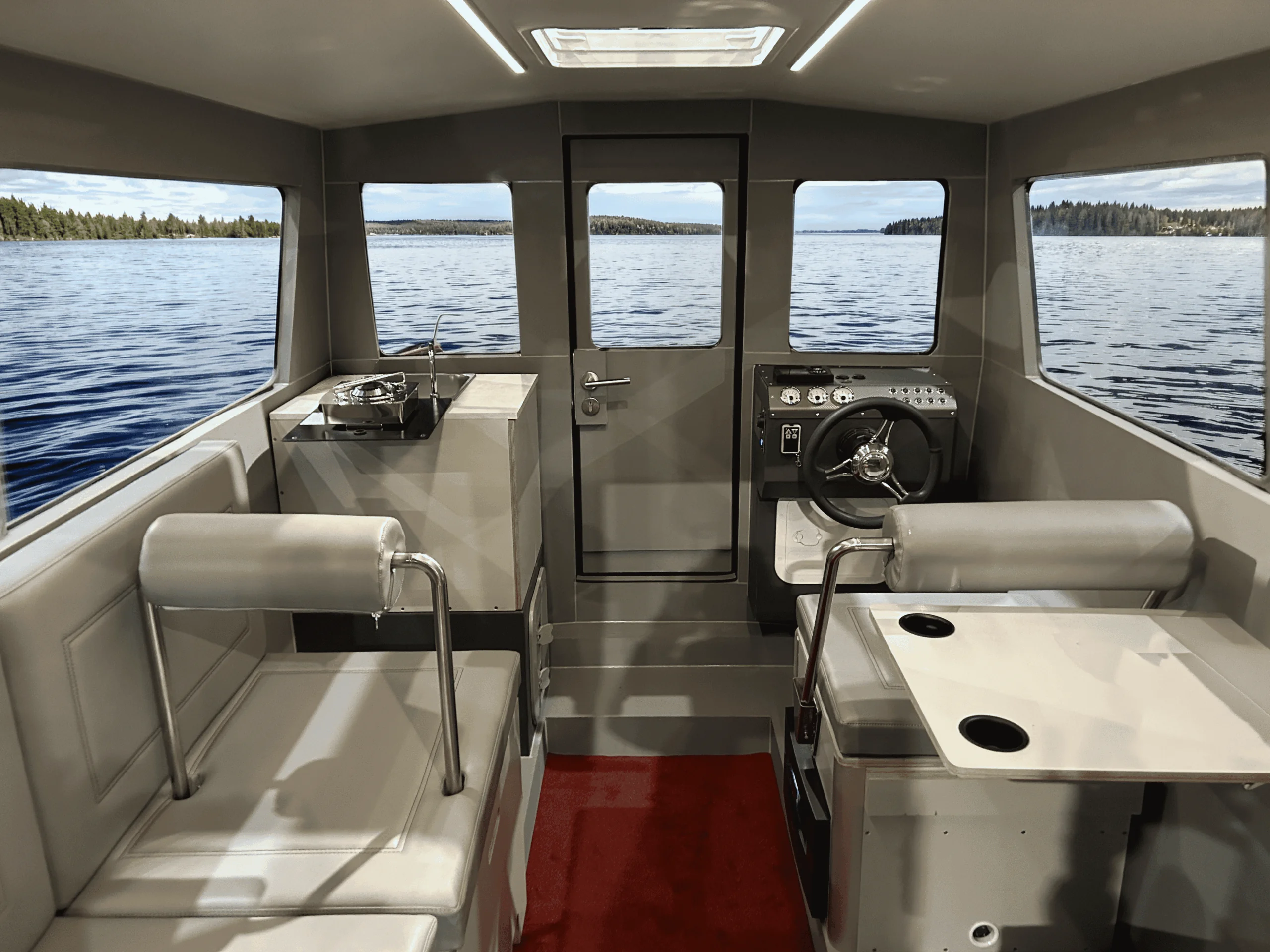 Aluminium Cabin Fishing Boat – HAMMER 599 PRO slide