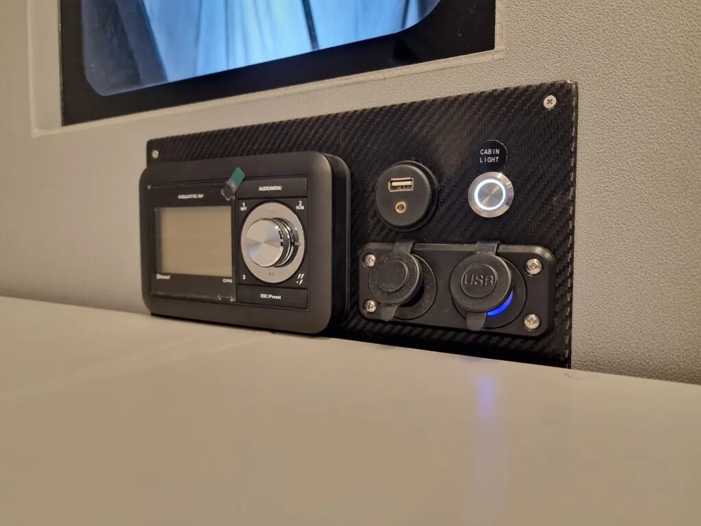 hammer-590-c-marine-audio-system